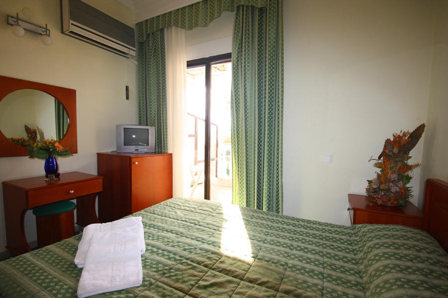 Cavo D' Oro Hotel Nea Moudania Room photo